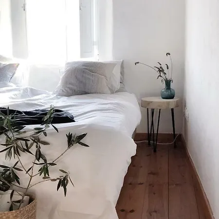 Oliveira Surf House Ericeira