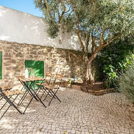 Oliveira Surf House Ericeira Santo Isidoro