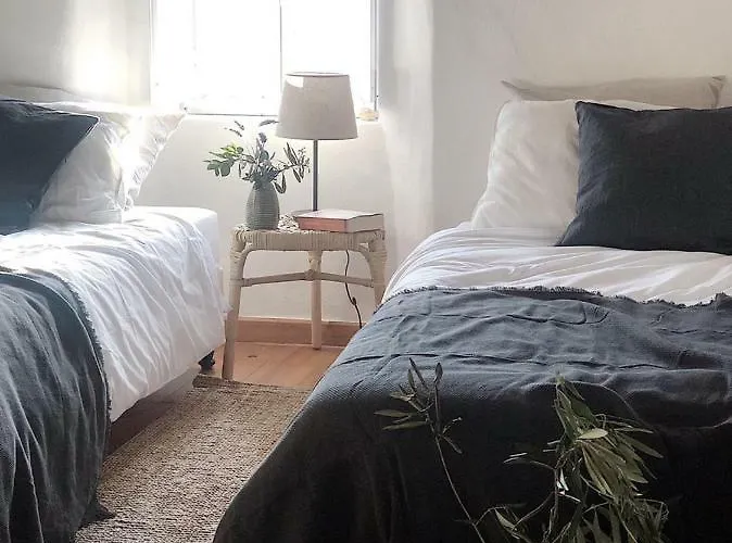 Oliveira Surf House Ericeira Santo Isidoro