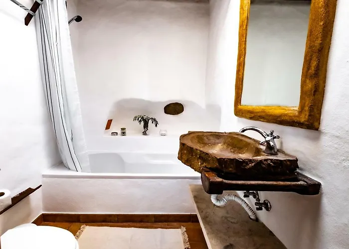 Oliveira Surf House Ericeira Santo Isidoro