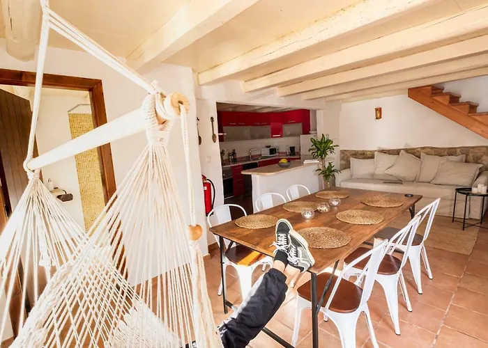 Oliveira Surf House Ericeira